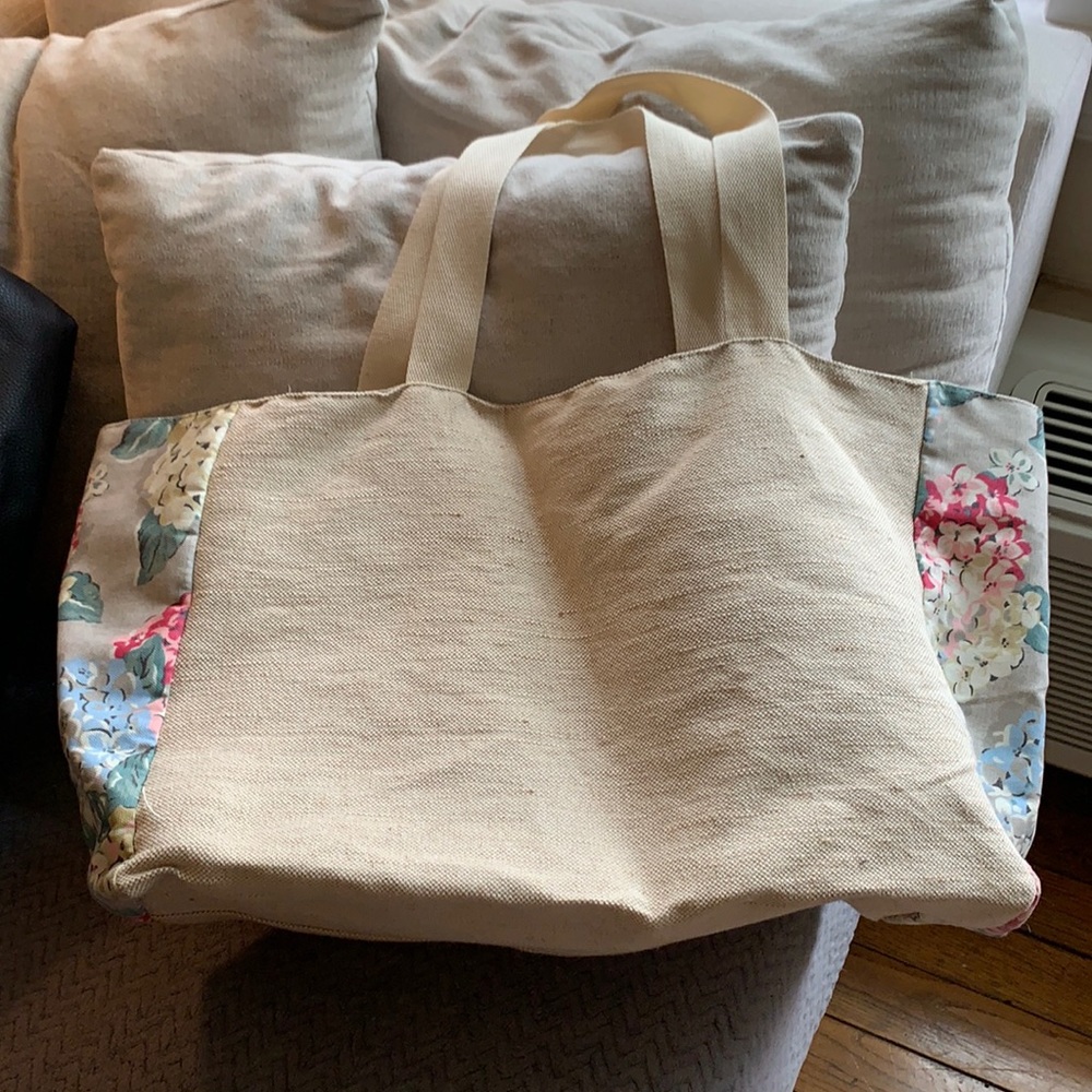 DSW Tote